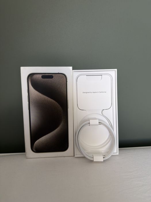 iPhone 15 Pro 128GB | 89% bateria | pudełko + 4 etui