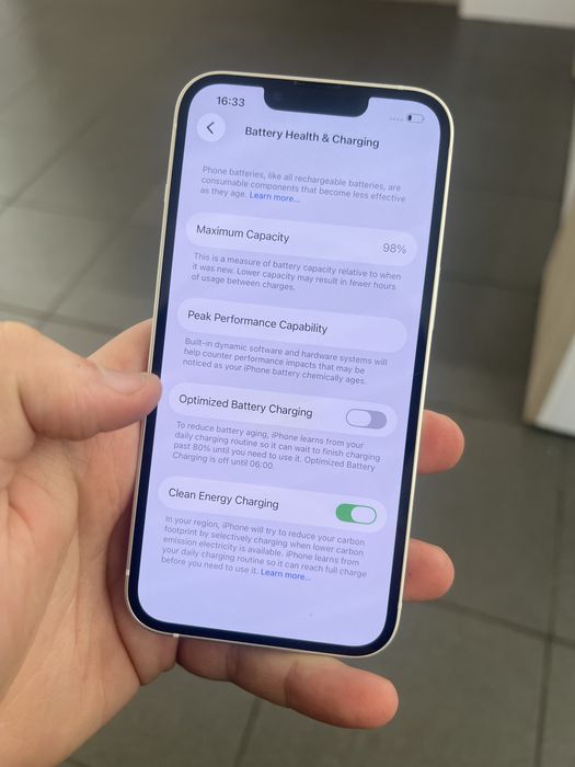 iPhone 13 256GB White