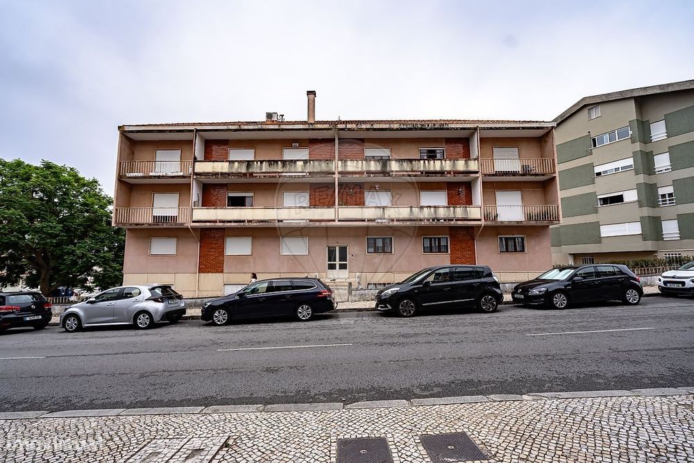 Apartamento T4 para arrendamento