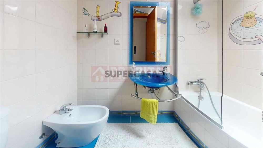 Quarto para arrendar em Coimbra no Bairro Norton de Matos, junto à rua do Brasil e á Estação do Metro