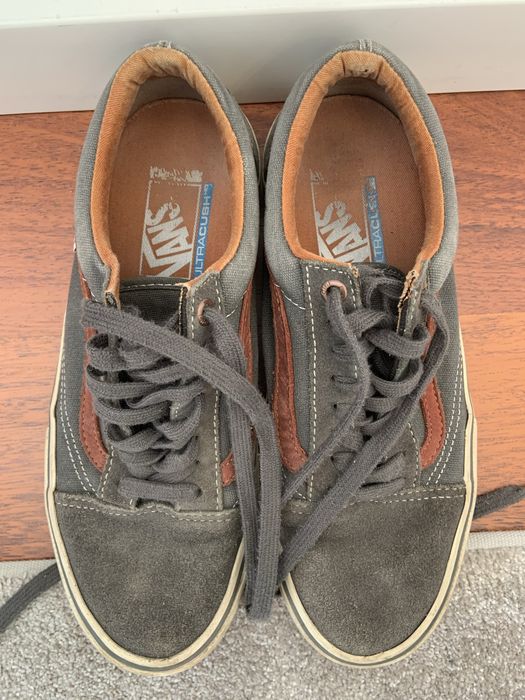 Ténis Vans verdes e bordôs 39