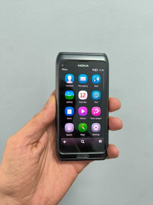 Смартфон Nokia E7