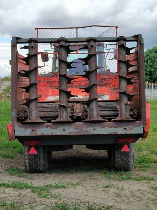 Rozrzutnik obornika URSUS N-218/P