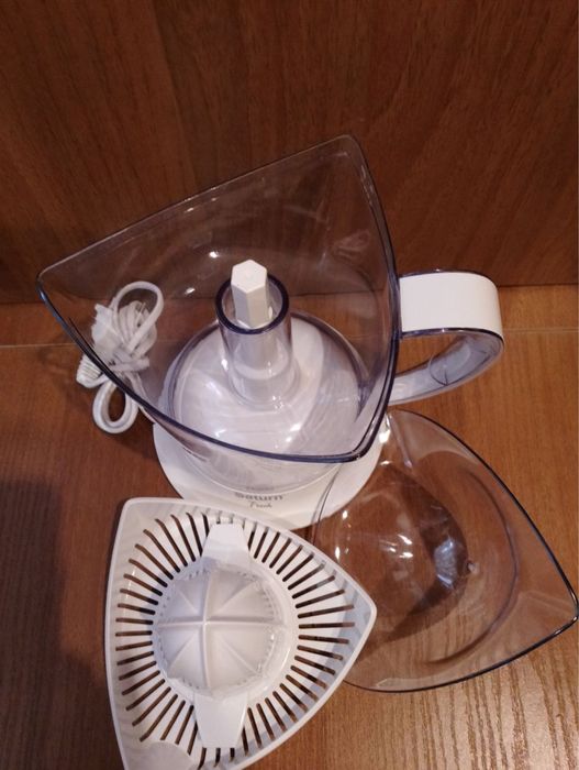 Соковыжималка для цитрусовых Saturn