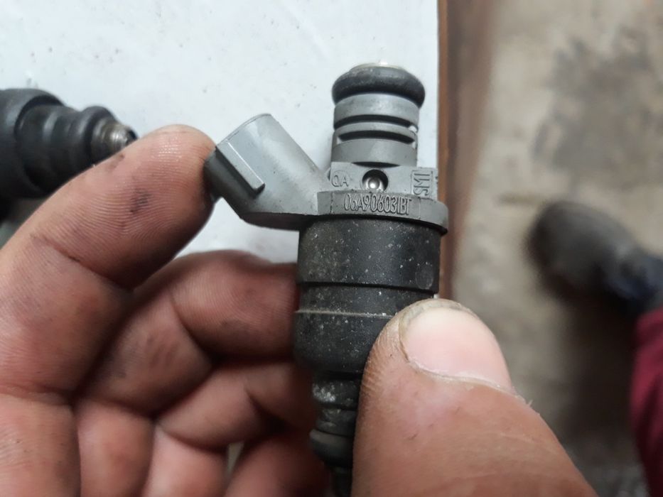 Форсунки 1.6 mpi bse bsf bgu топливна рейка дросельна заслонка