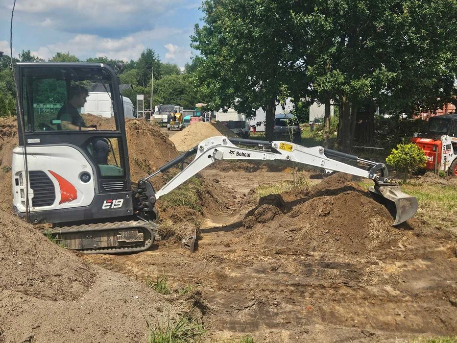 Mini koparka wypożyczalnia wynajem dostawa 1500/tydzień wiertnica młot