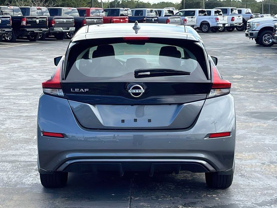 Nissan LEAF S      2025