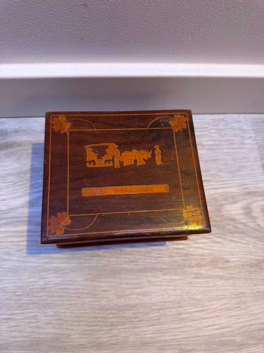 Caixa de Cigarros Vintage em Madeira Embutida Artesanal (Madeira - Carro de Bois)