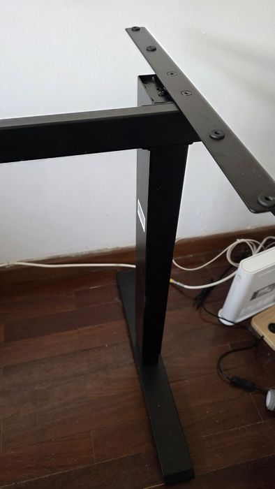 Estrutura stand up secretária (sem tampo)