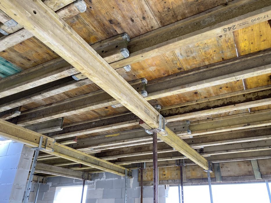 Stemple budowlane szalunek stropowy podpory metalowe wynajem