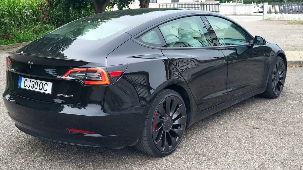 Tesla Model 3 Performance Dual Motor AWD foto 2