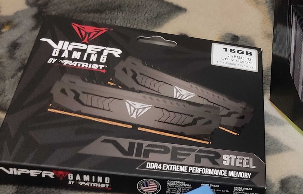Продам ОЗУ KIT Patriot Viper Steel Gaming DDR4 32Gb (4*8) 3200Mhz