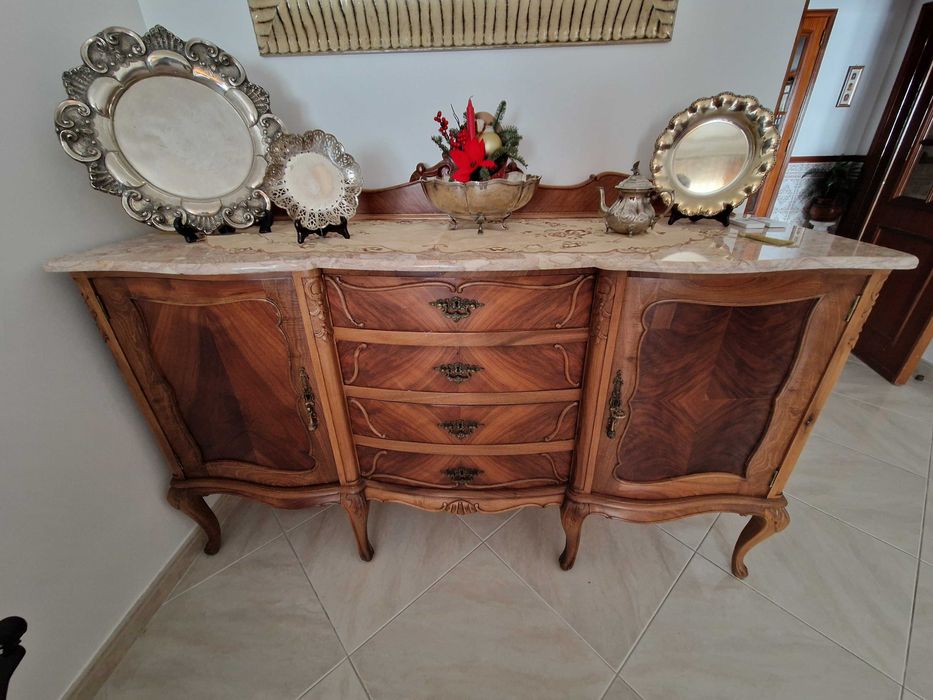 Mobília de Sala de Jantar Queen