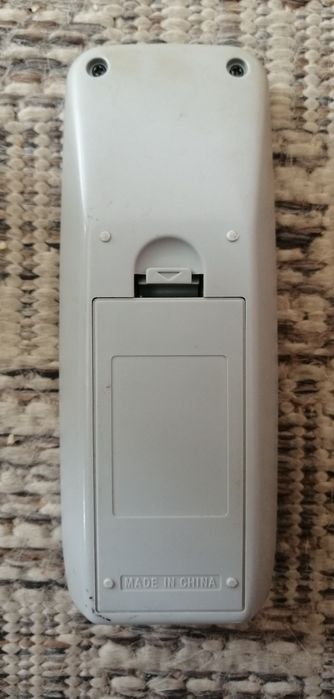 Pilot zdalnego sterowania Sony RM-SR100  do sprzętu audio