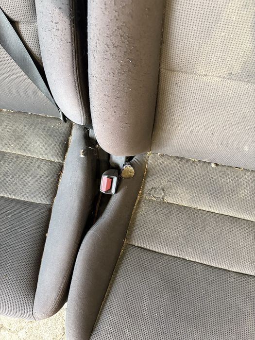 Tylna kanapa od busa LT 35