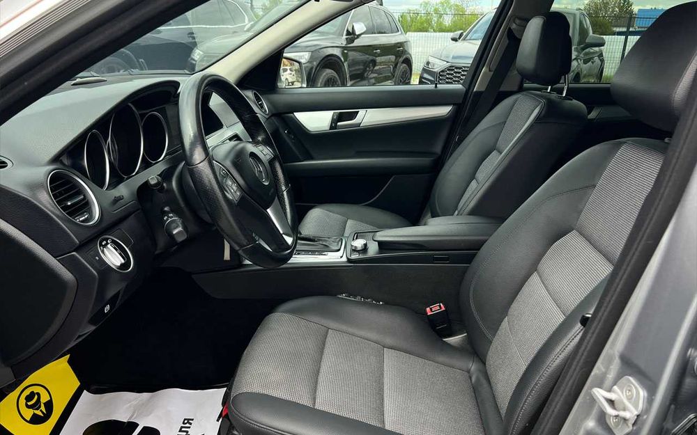 Mercedes-Benz C 200 2012