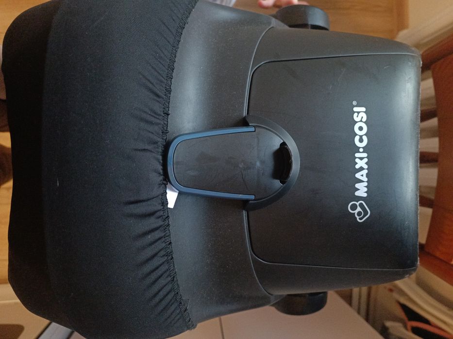 Maxi Cosi Pebble + baza ISOFIX