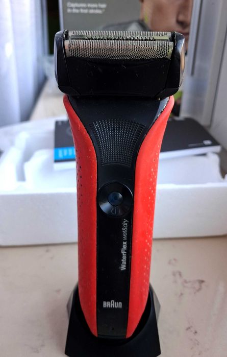 Golarka Braun WaterFlex z ruchomą głowicą