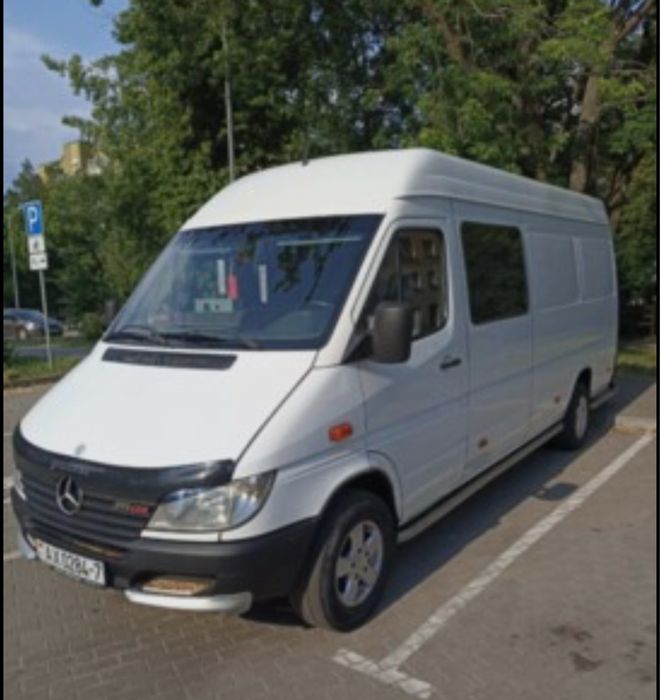 Вантажні перевезення по місту та Україні | Швидко та надійно