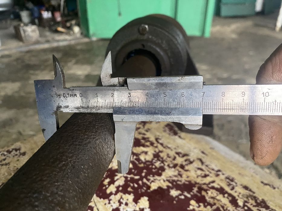 Продам вал з корпусами