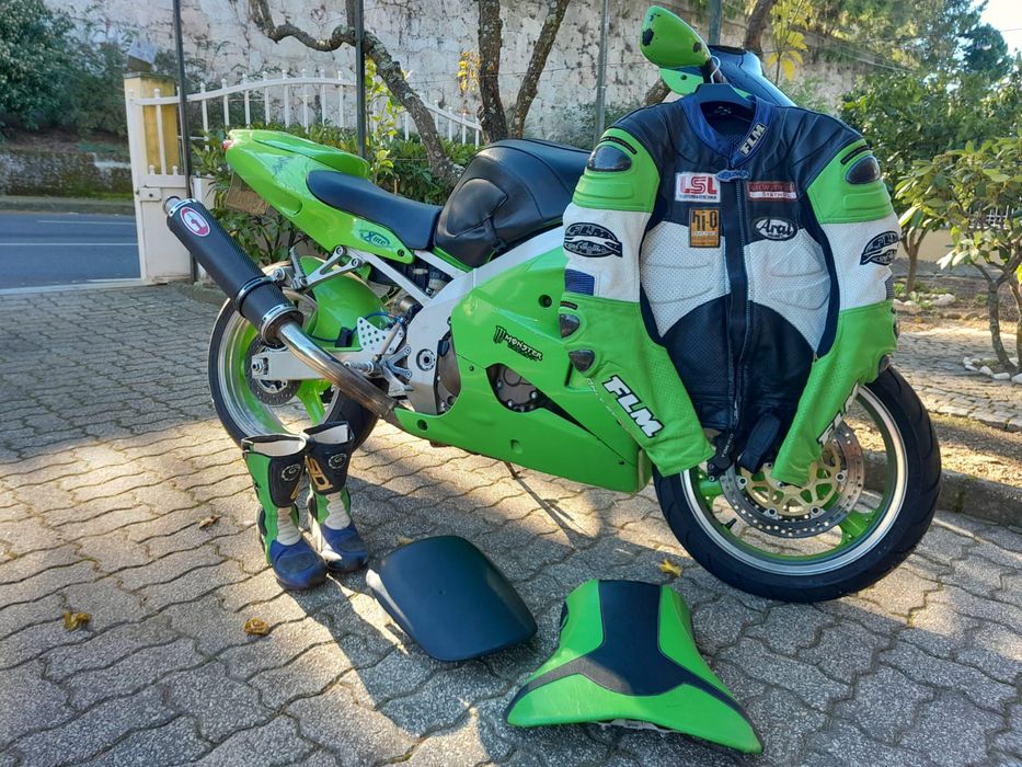 Kawasaki Ninja zx-9R 1999