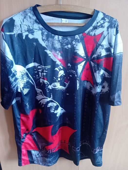 Koszulka resident evil,umbrella corporation . Xxl