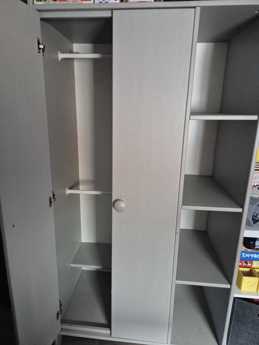 Roupeiro IKEA TROGEN em pinho maciço