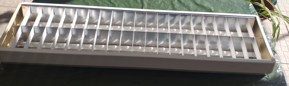 Armação de teto (2x lâmpada 1.2m)