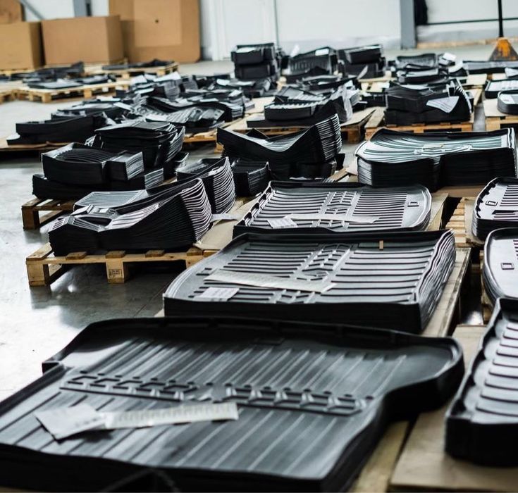 КОВРИКИ В САЛОН та багажник з ВИСОКИМИ БОРТИКАМИ Є на всі марки авто!!