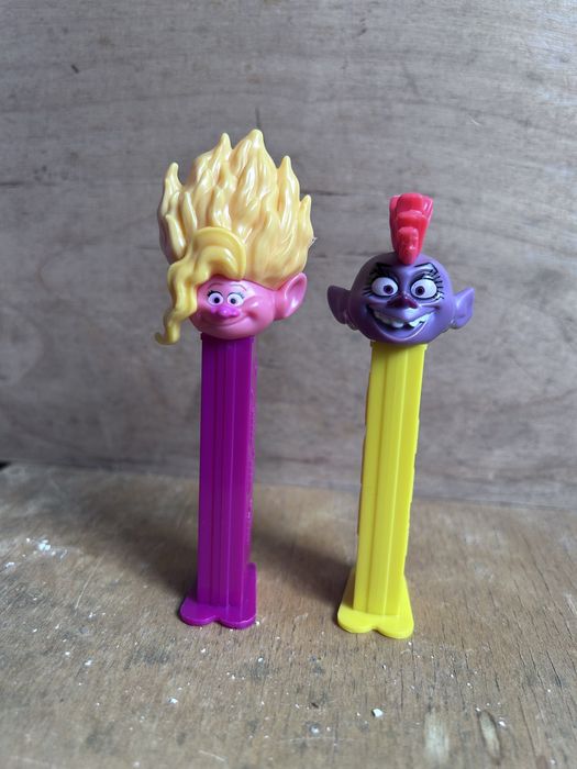 Dispensadores Pez Trolls