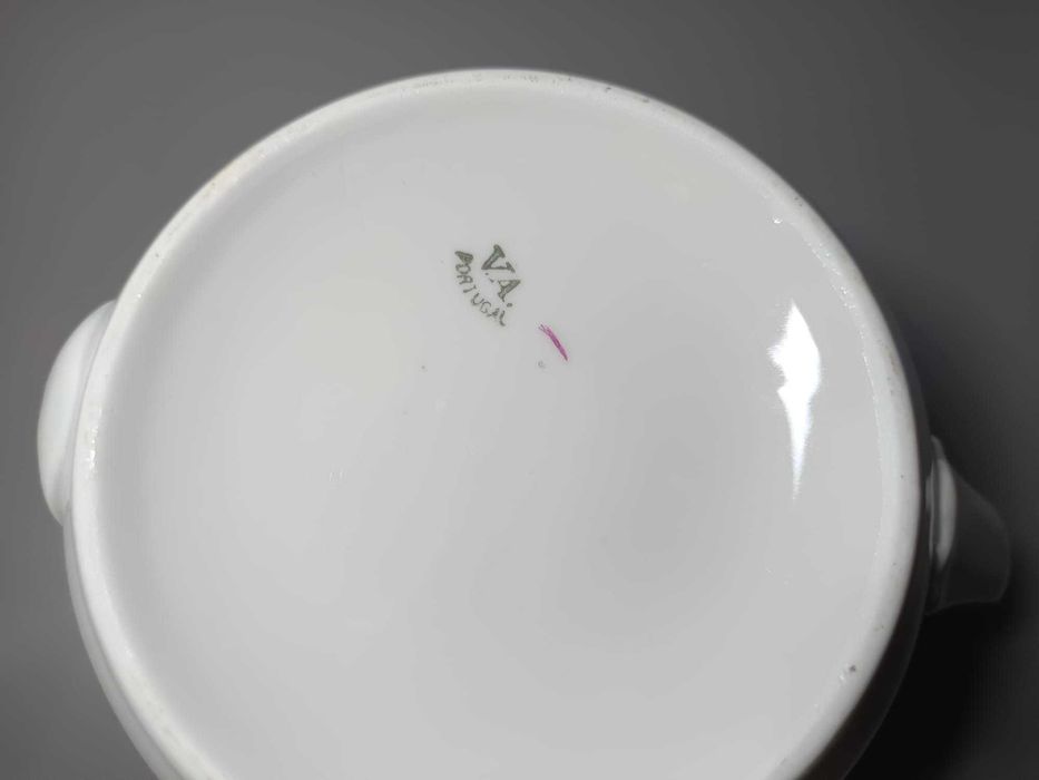 Conjunto de Bule e Açucareiro Vista Alegre – Rosa Clássico Floral