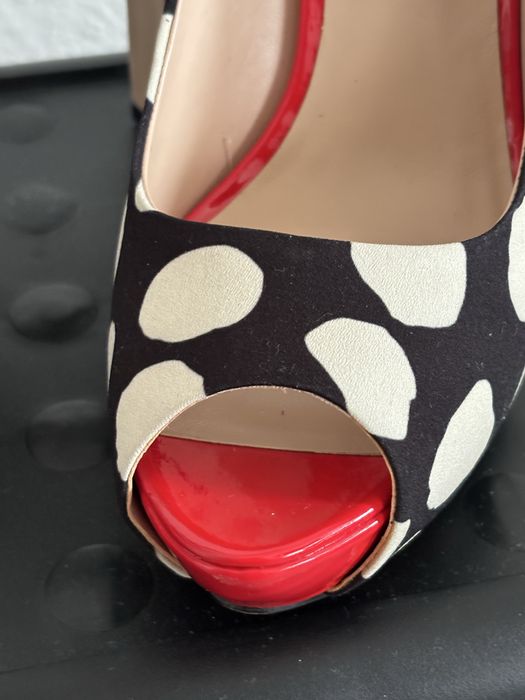 ZJAWISKOWE Szpilki na platformie peep toe NOWE Yamamay 39