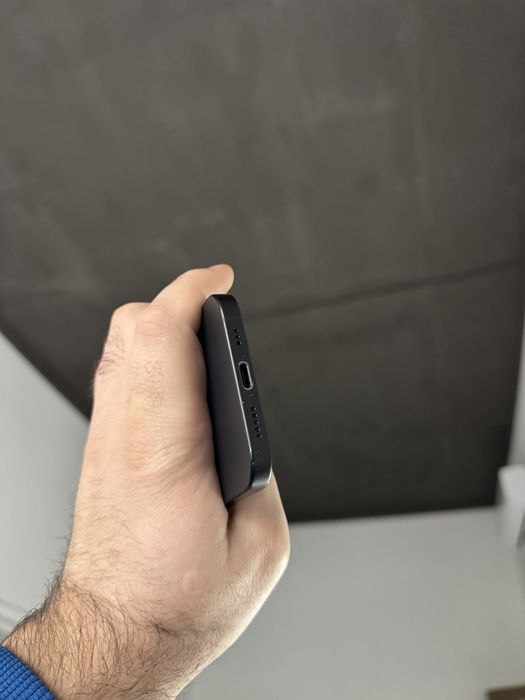 Apple iphone 15 128 gb айфон 15 чорний НОВИЙ 100%