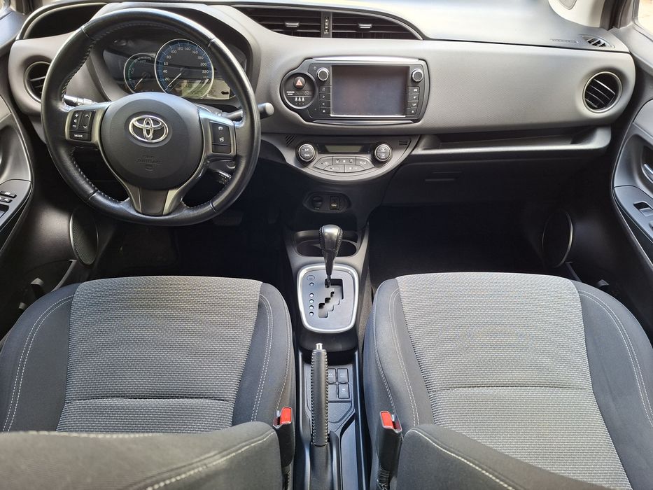 Toyota Yaris Hibrido 2016 Nacional Como Novo Caixa Automática