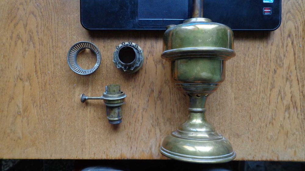 Лампа керосинова  LEMPEREUR  BERNARD