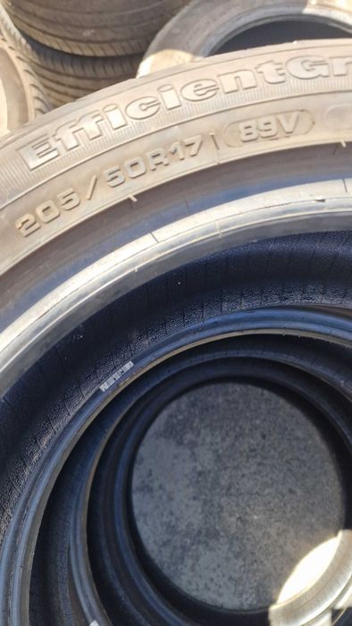 À venda vários pneus em excelente estado r15 r16