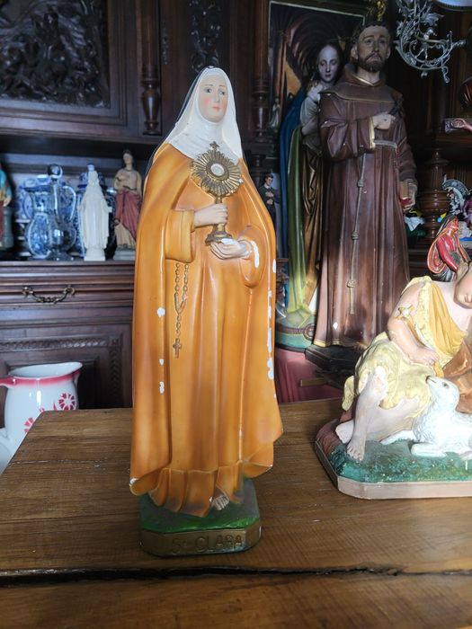 Stara figurka Święta Klara