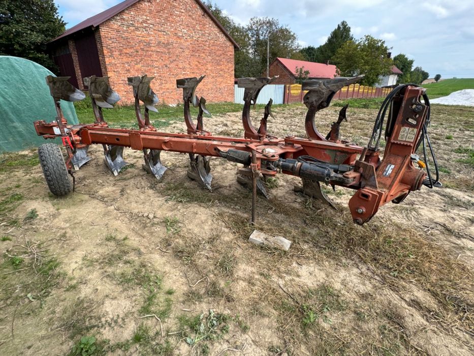 Pługi 6 Gregoire Besson Vario 5 plus 1 Lemken