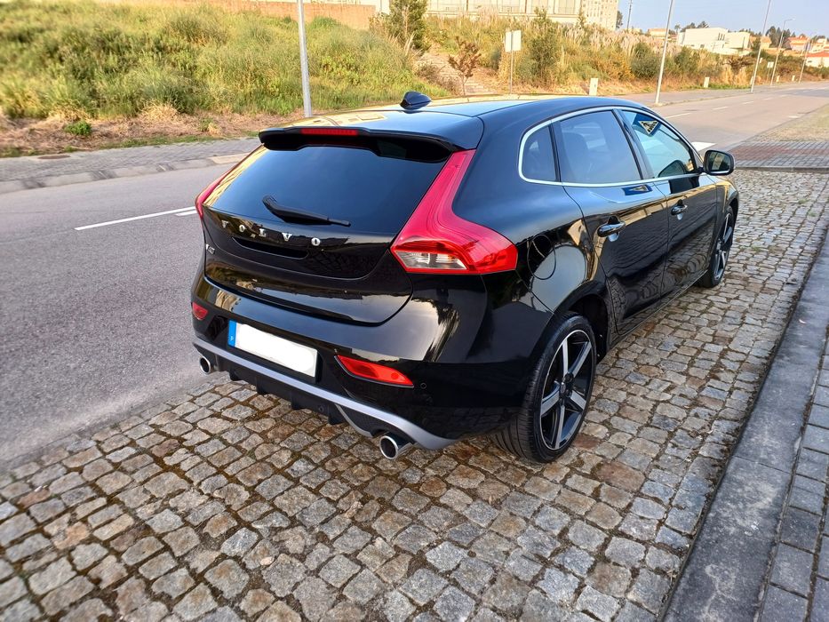 Volvo V40 D2 R-Design 2.0