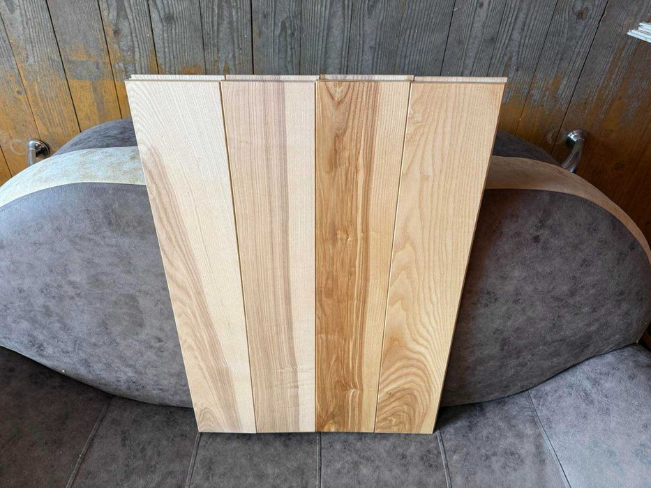 Паркетна підлога з ясеня, стругані пиломатеріали, дошка