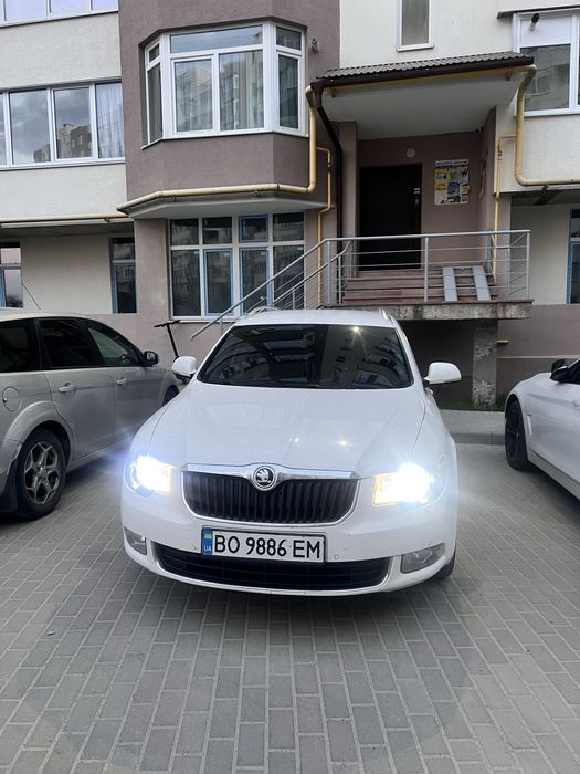 Skoda Superb 2010 автомат 2.0 дизель 9700$