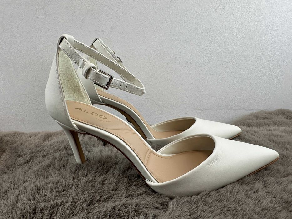 Buty damskie białe skórzane sandały czółenka Aldo Derperla 37