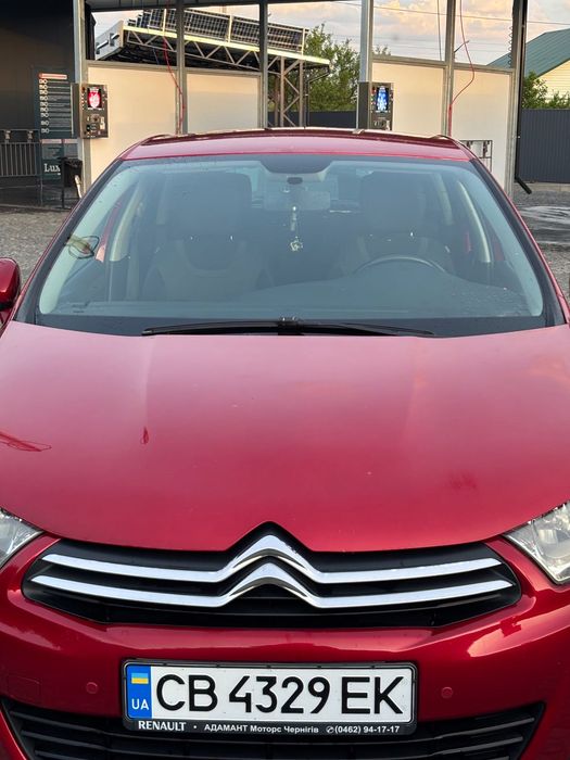 Автомобіль Citroen C4