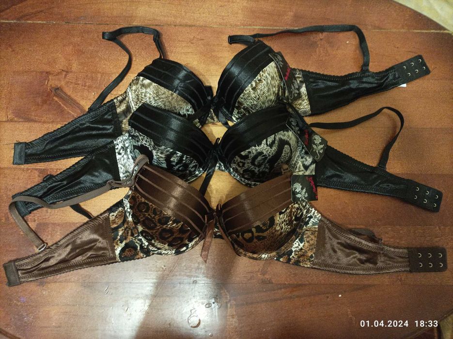 Жіноча білизна.Бюстгалтери.