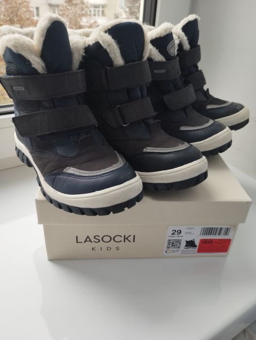 Зимові чоботи для двійні ,близнюків