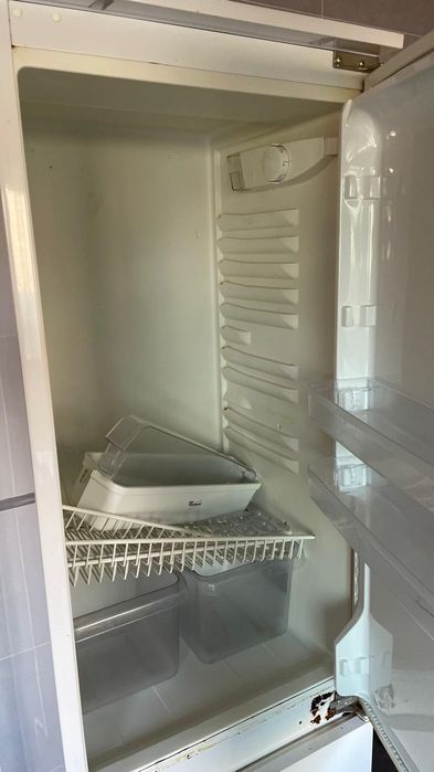 Frigorífico de encastrar Whirlpool