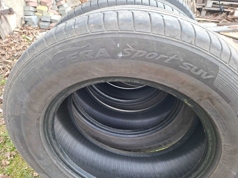 Opony Nexen 225/65 r17 letnie stan bdb