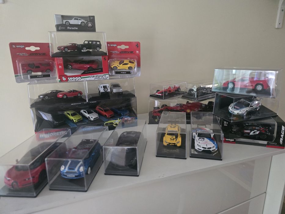 Miniaturas de carros varias escalas