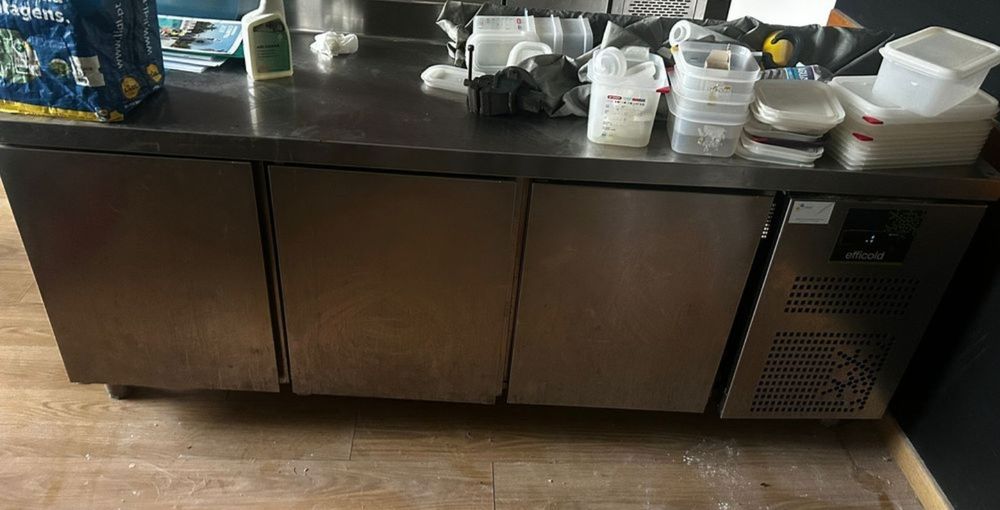 Bancada refrigerada 202cm
