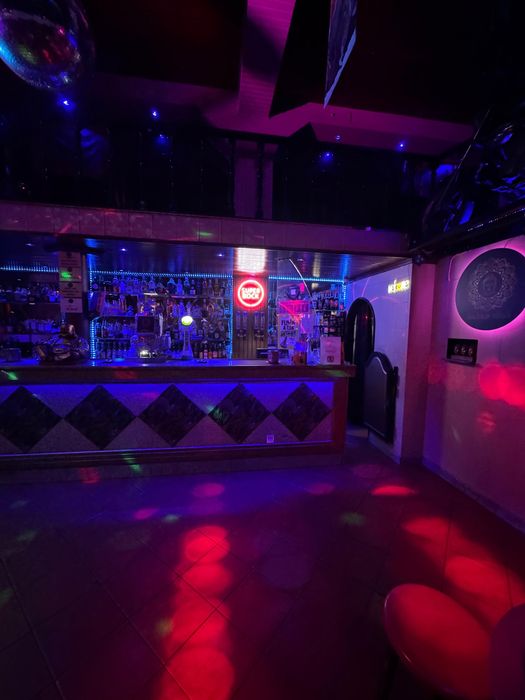 Trespasse de Bar totalmente operacional